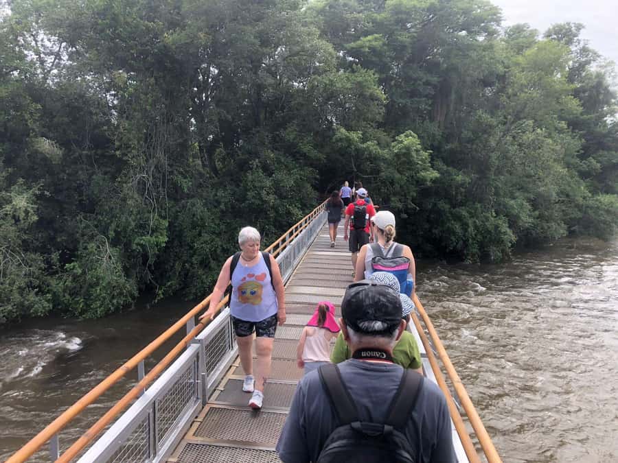 Argentinian Falls Tour + Optional Boat Ride (Private) - Why the Argentine side deserves a full day