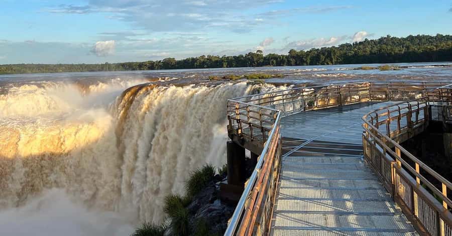 Argentinian Falls Tour + Optional Boat Ride (Private) - Adding the optional boat ride
