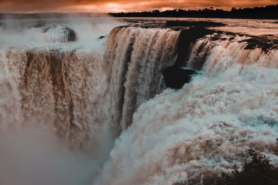 Argentinian Falls Tour + Optional Boat Ride (Private) - What the $89 price really buys you