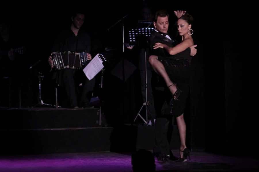 BA: Tango Show and Optional Dinner at Esquina Homero Manzi - The music, dancers, and old-school tango drama