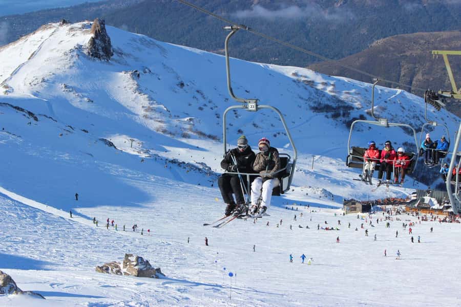 Bariloche: Cerro Catedral guided tour - Reaching Cerro Catedral from central Bariloche