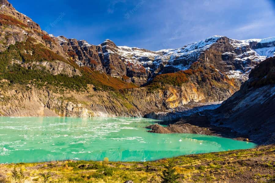 Bariloche: Cerro Tronador and Ventisquero Negro Tour - The road south from Bariloche