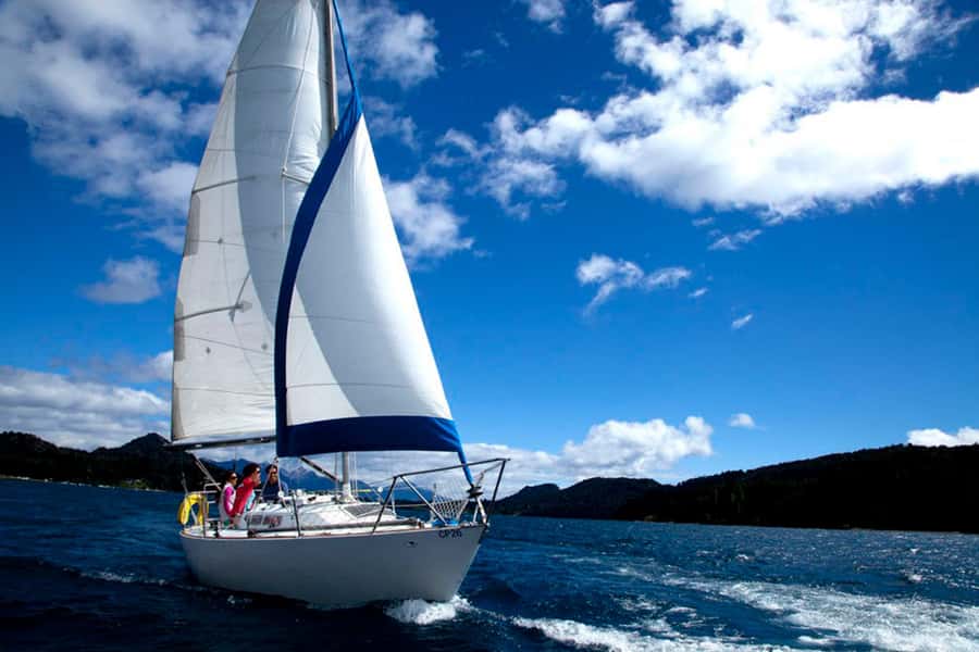 Bariloche: Sailing tour on Nahuel Huapi Lake - Reaching the islands and the Neuquén coast