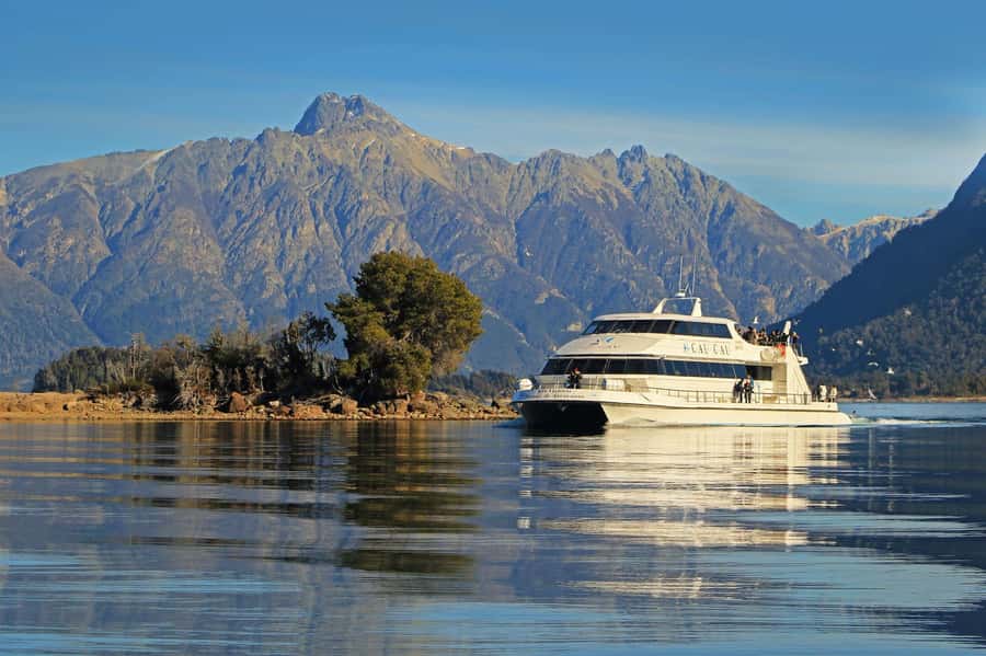 Bariloche: Victoria Island and Arrayanes Forest Navigation - A short walk among the myrtles