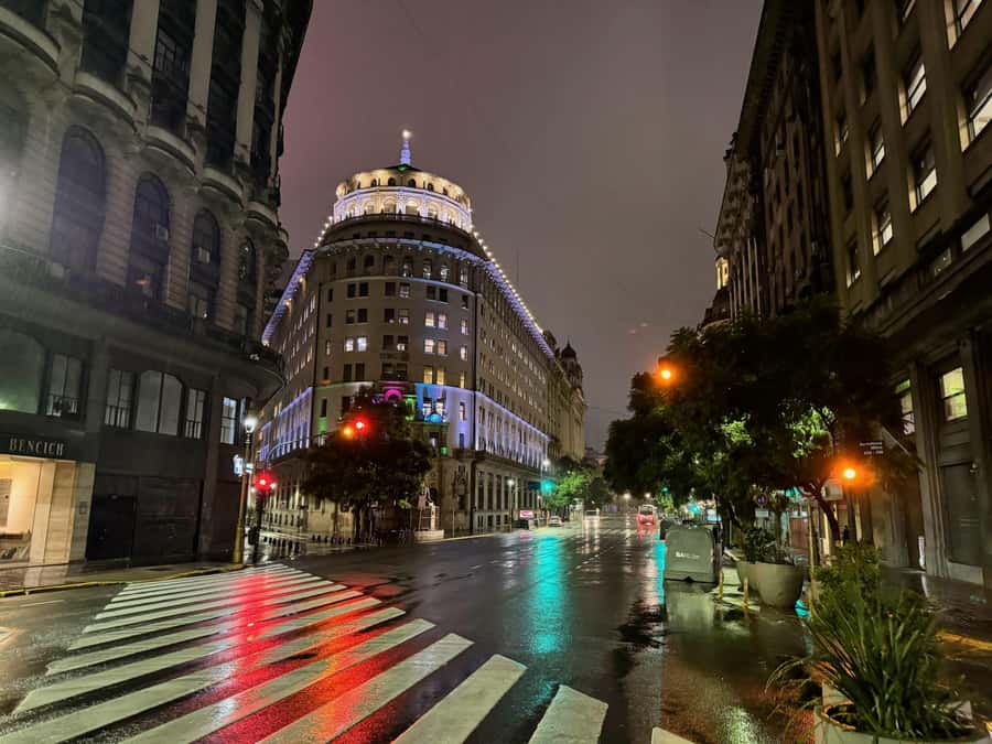 Buenos Aires After Dark: A City Lights & Sunset Experience - Iconic landmarks are seen, not fully toured
