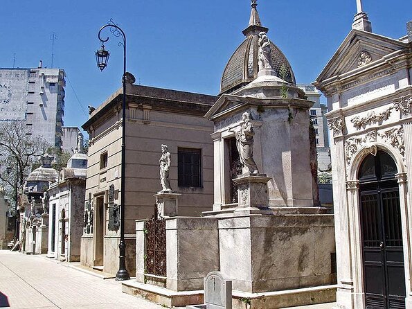 Buenos Aires Bike Tour: North Districts, Recoleta and Palermo - Key points at a glance