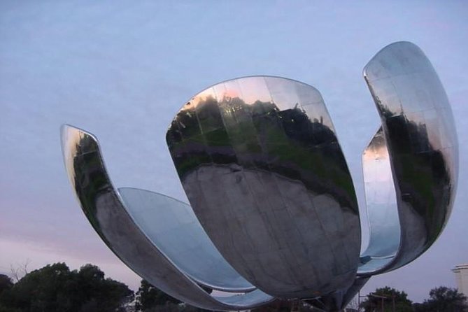 Buenos Aires Bike Tour: North Districts, Recoleta and Palermo - Guide quality can shape the whole experience