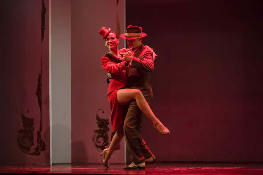 Buenos Aires: Café de Los Angelitos Tango Show & Dinner - A tango night in a café with a real past