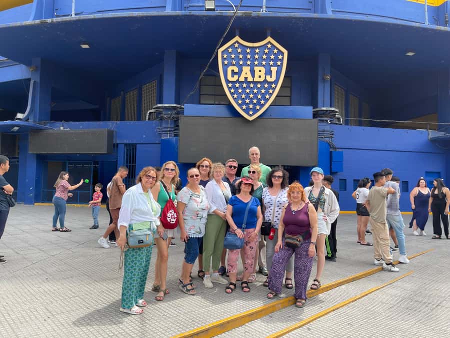 Buenos Aires: Customizable City Tour in Polish - What the guide adds to the day