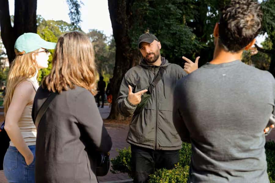 Buenos Aires for curious people - Finishing at Casa Rosada and Plaza de Mayo