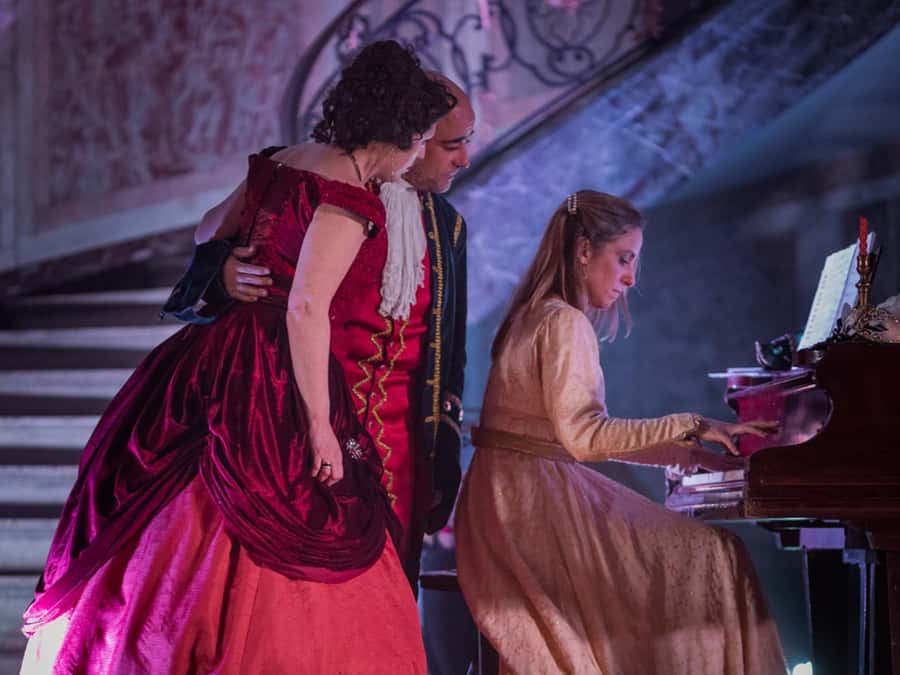 Buenos Aires: Gala Lírica Tickets at Palacio Paz. - Dress for the palace, not for a casual night out