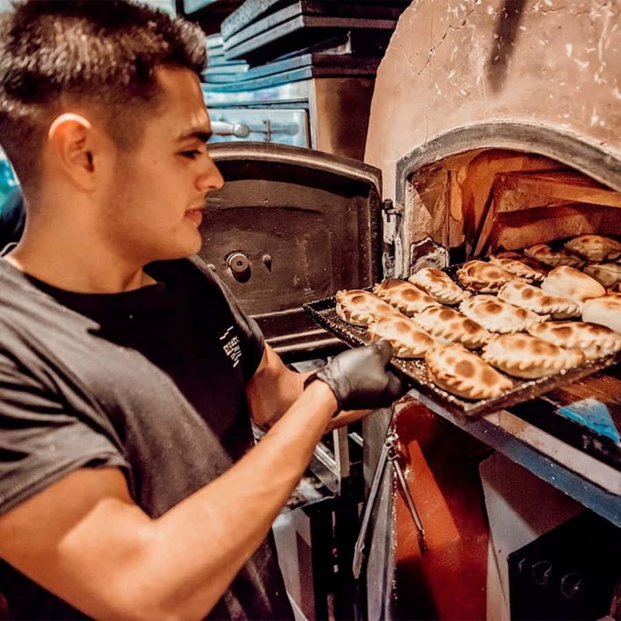 Buenos Aires Gastronomic Immersion Tour - Who should book this San Telmo experience?