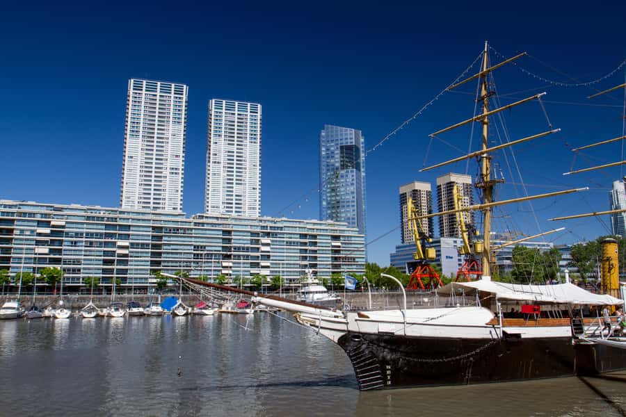 Buenos Aires: Half-Day Sightseeing Tour with 2 Stops - Recoleta, with an important package difference
