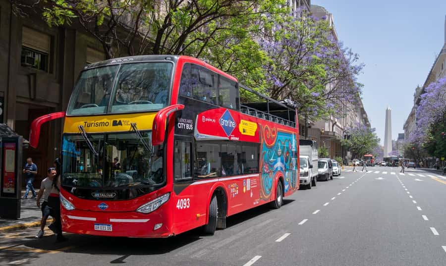 Buenos Aires: Hop-On Hop-Off City Bus Tour - Why this bus is useful in a city this wide