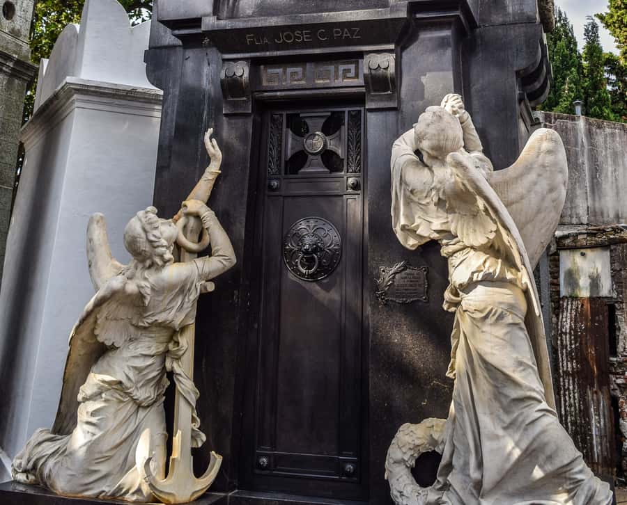 Buenos Aires: La Recoleta Cemetery Guided Tour in English - The Sailor, the Wild Bull, and other cemetery tales