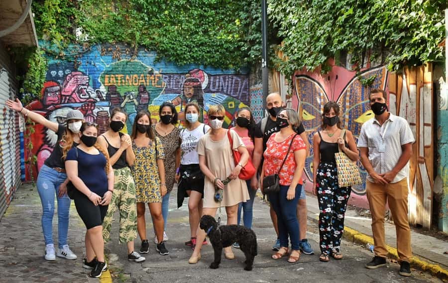 Buenos Aires: Palermo Soho Guided Walking Tour - Designer shops, bars, and the fashionable side of Soho