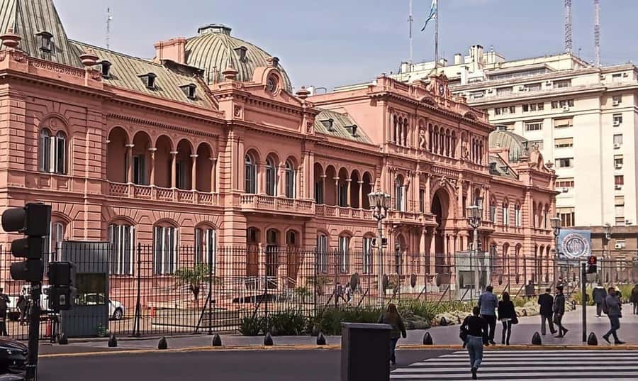 Buenos Aires Premium city tour with street food - Street food gives the tour a proper finish
