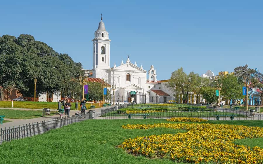 Buenos Aires: Recoleta and Retiro Tip Based Walking Tour - Church of Our Lady of Pilar and the Recoleta finish