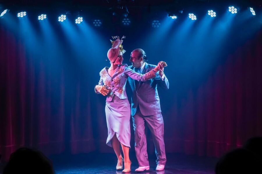 Buenos Aires: Rojo Tango Show with Optional Dinner - Drinks, service, and the smart casual dress code