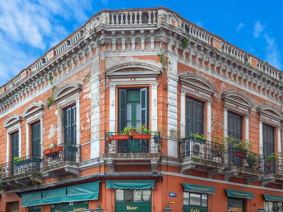 Buenos Aires: San Telmo and Market Guided Walking Tour - San Francisco and Buenos Aires architecture