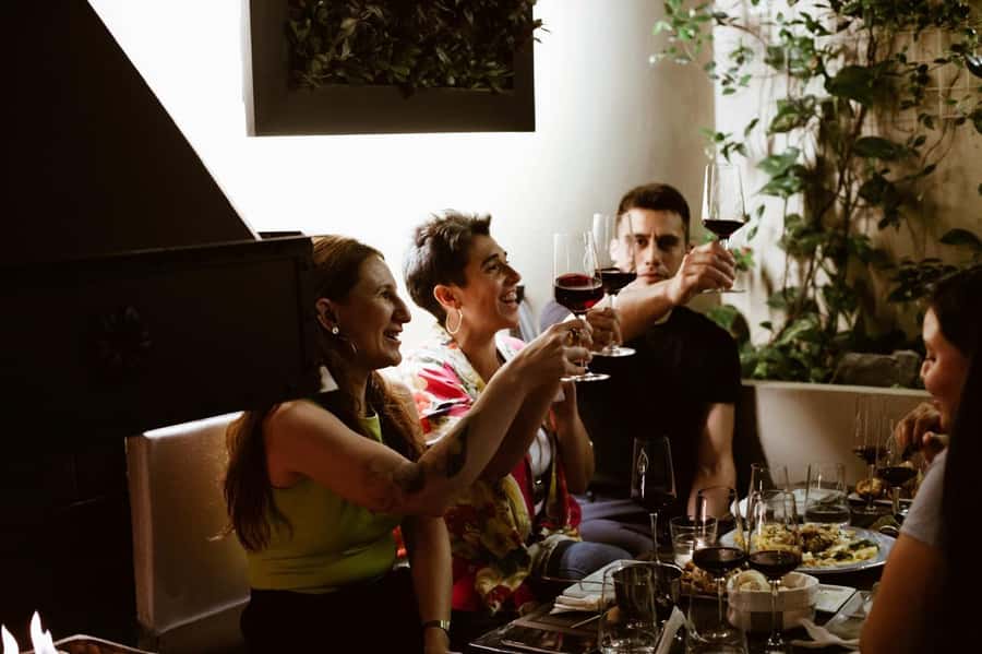 Buenos Aires: Small-Group Wine Tasting - Timing, meeting point, and confusing duration details