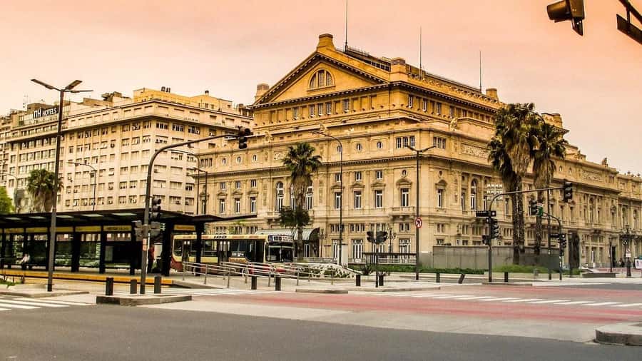 Buenos Aires: Teatro Colon Guided Tour - What the guide adds
