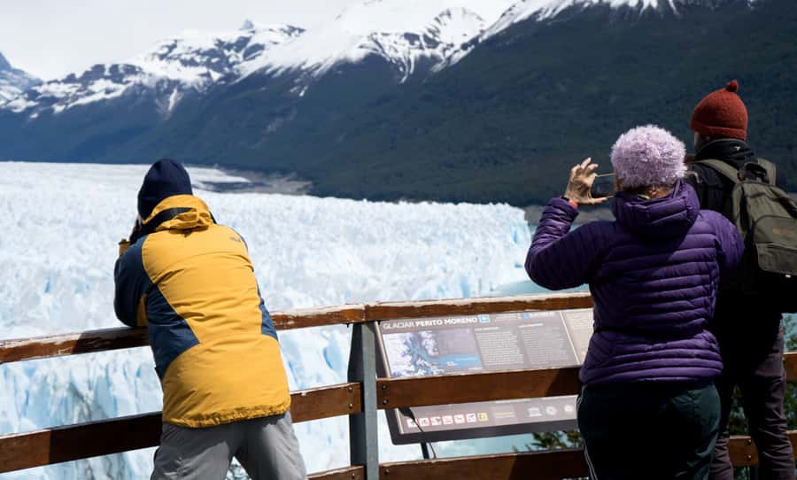 Calafate: Perito Moreno Glacier Guided Full-Day Tour - The drive from El Calafate to Lake Argentino