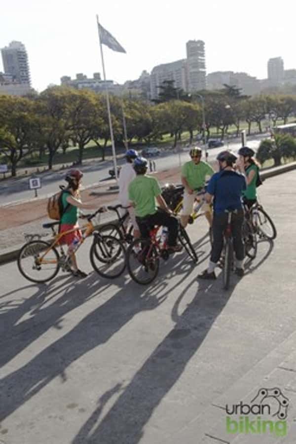 City Bike Tour in Palermo and Recoleta - Starting at Plaza San Martín