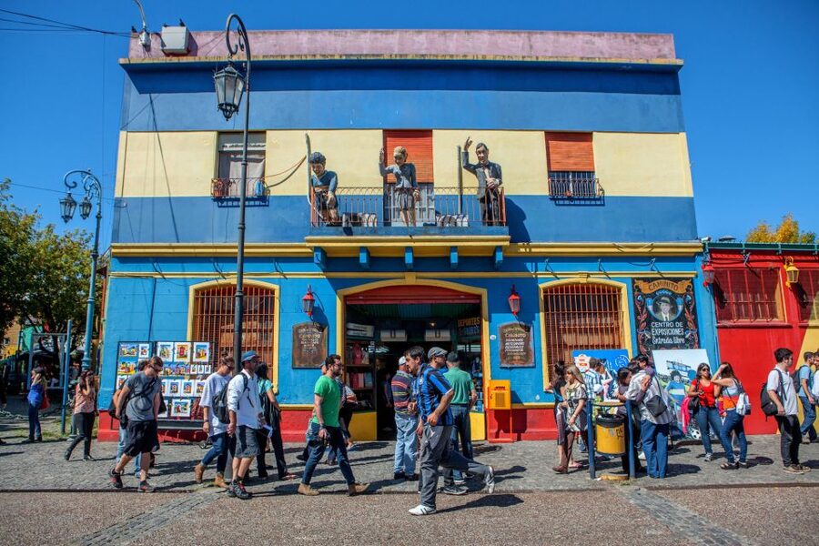 Classic City Tour of Buenos Aires: Neighborhoods and Emblems - Puerto Madero and Buenos Aires contrasts