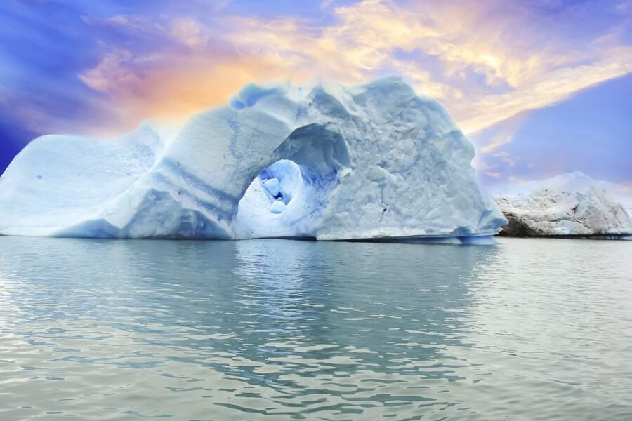El Calafate: All Glaciers Boat Trip - Sailing through the north arm and Boca del Diablo