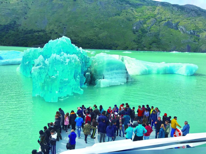 El Calafate: Glaciers Gourmet Experience - Full Day Cruise - Upsala Canal and the limits of glacier access