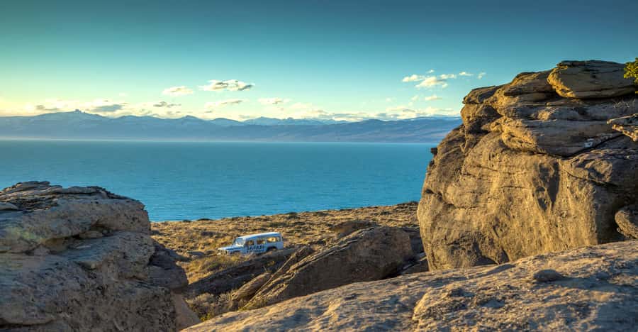 El Calafate: Native Cultures 4x4 Half-Day Excursion - Lake Argentino and the first look at the steppe