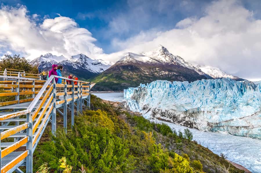 El Calafate: Perito Moreno Glacier Trekking Tour and Cruise - From El Calafate to Bajo de las Sombras
