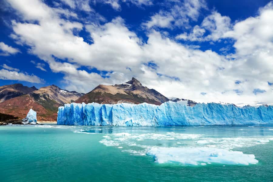 El Calafate: Perito Moreno Glacier Trekking Tour and Cruise - The 30-minute boat crossing to the glacier