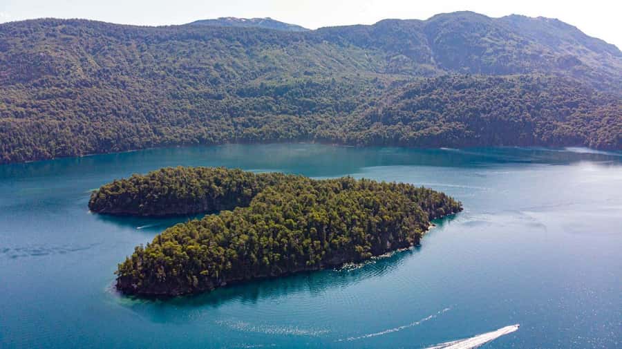 From Bariloche: Cerro Tronador Full-Day Tour - Guides, language, and pickup details