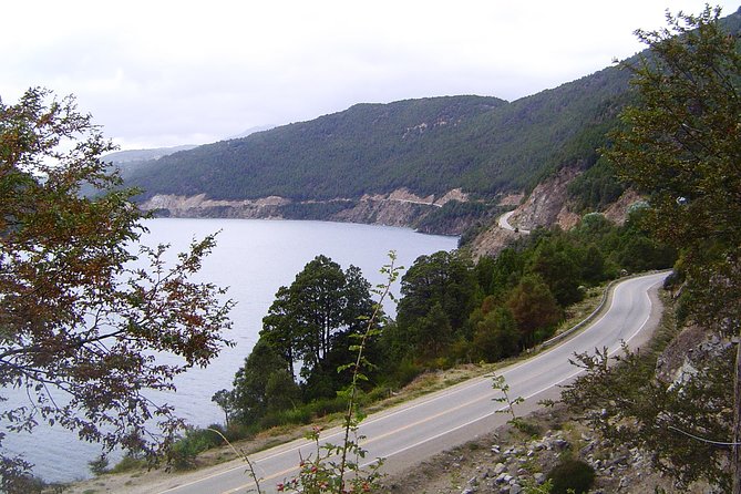 From Bariloche: San Martín de los Andes by The 7 Lakes Route - San Martín de los Andes beside Lake Lácar