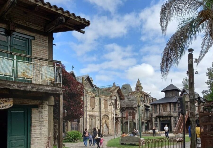 From Buenos Aires: Magical and Mysterious Campanopolis Tour - Twelve stone houses and a Snow White feeling