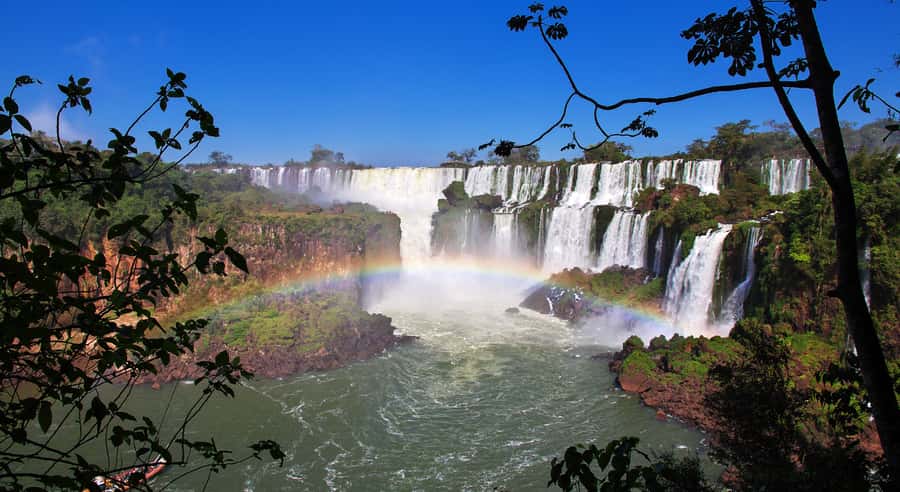 From Foz do Iguaçu: Argentinian Iguazu Falls with Ticket - Visitor Center facilities before the trails