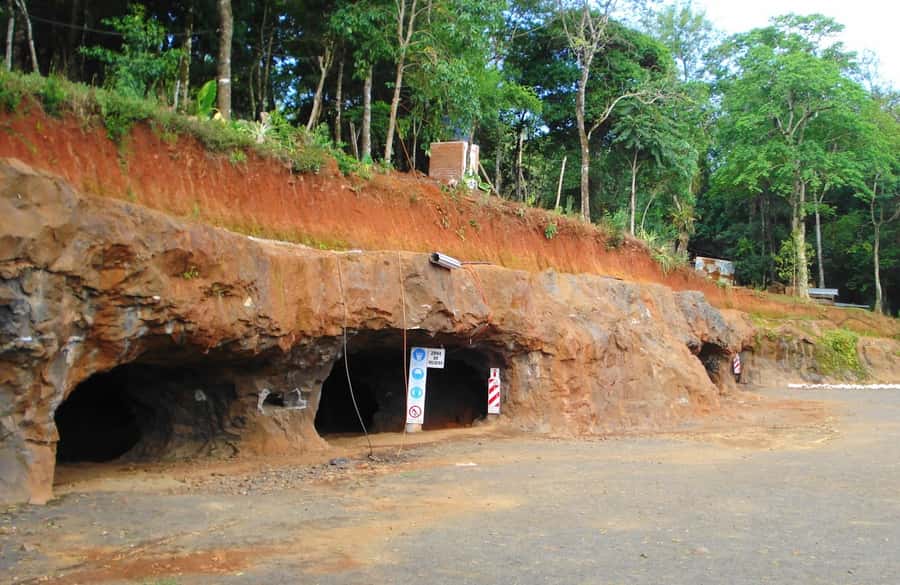 From Puerto Iguazu: San Ignacio Ruins and Wanda Mines Tour - Why San Ignacio Miní is worth the long ride
