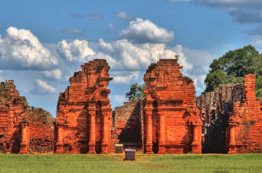 From Puerto Iguazu: San Ignacio Ruins and Wanda Mines Tour - What to expect at the Jesuit mission