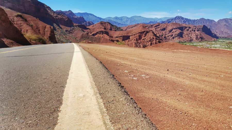From Salta: Cafayate Day Trip with Wine Tasting - The early pickup from central Salta