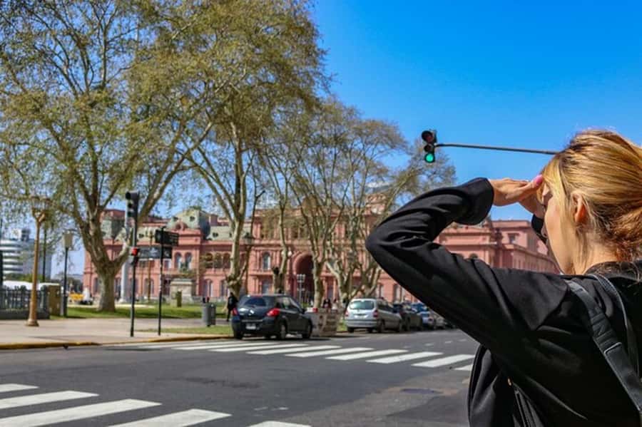 Full Day City Tour Buenos Aires, Recoleta Cemetery and Tigre - San Telmo and the city’s tango roots