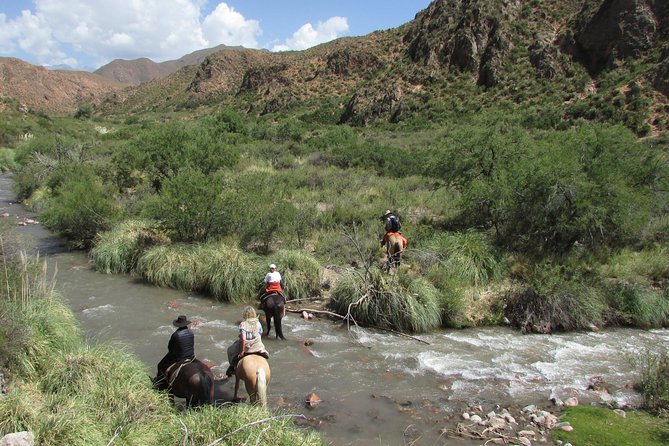Full day ride at the foot of The Andes - Key points at a glance