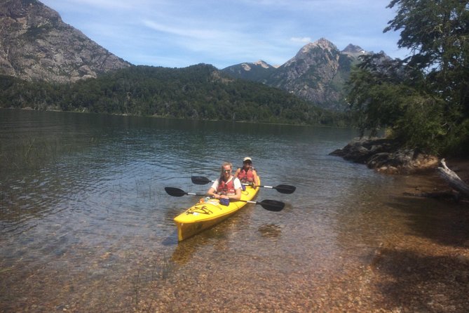 Half a day of kayaking on Lake Moreno in private service - Starting at Arroyo Angostura on Lake Moreno Oeste