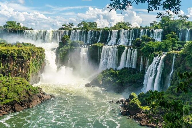 Iguazú Falls Private Full Day Tour - Entering Iguazú National Park with a private guide