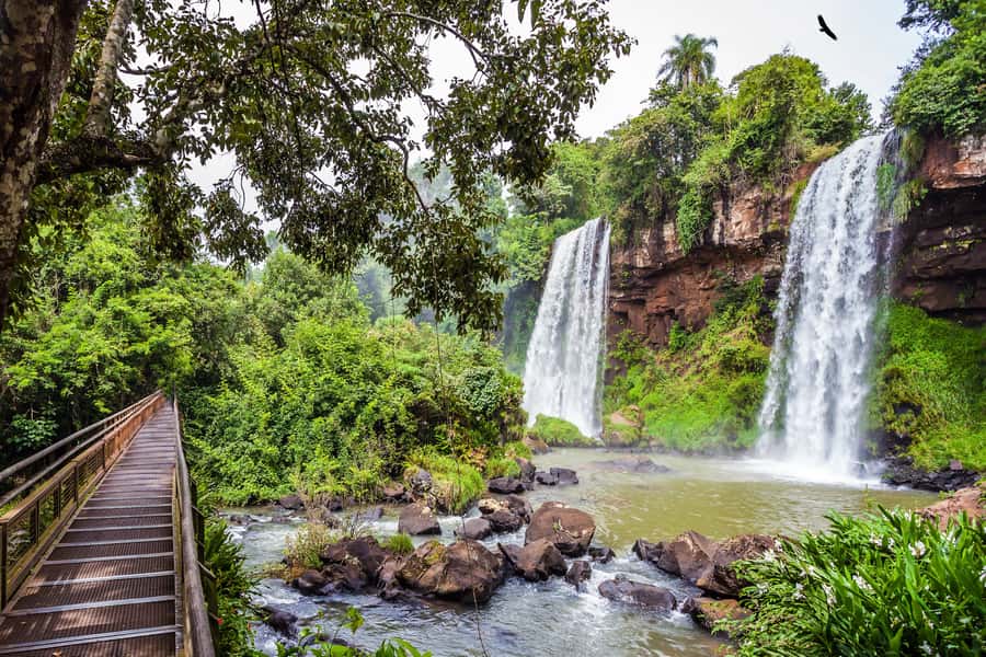 Iguazú Falls: The Natural Wonder of Argentina - Why Iguazú Falls feels bigger than a single viewpoint
