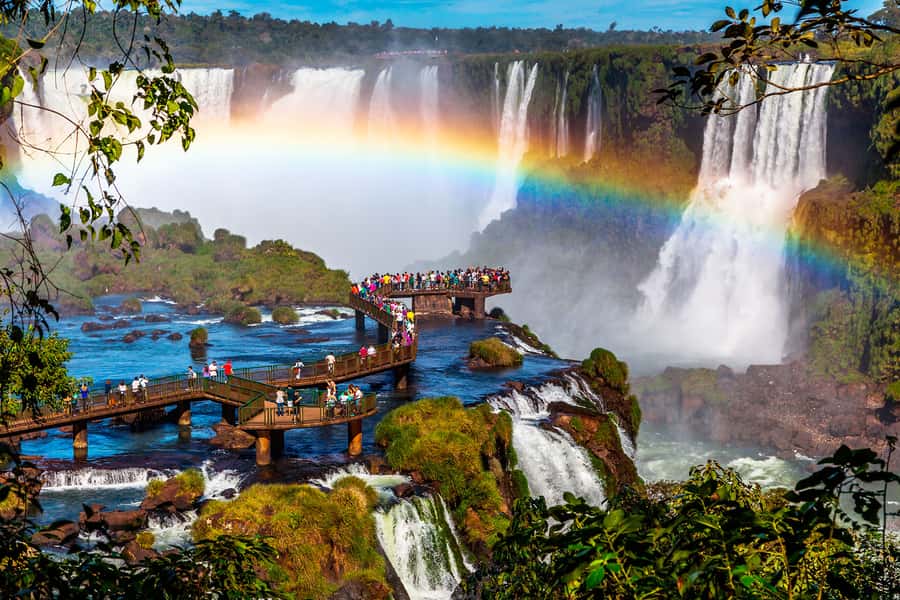 Iguazu in 2 Days: Argentina & Brazil Sides of Iguazu Falls - Arrival in Puerto Iguazu and the included transfers