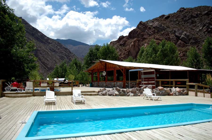 Mendoza: 4-Hour Mountain Trekking With Lunch - The three-hour climb to Cerro Calavera