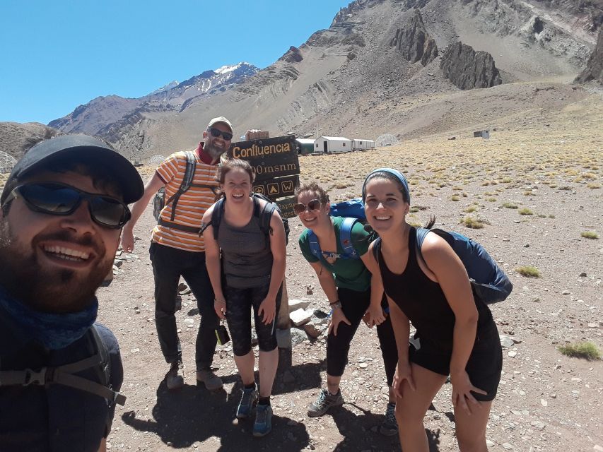 Mendoza: Mt. Aconcagua Confluencia Camp Trekking - The guides make the day