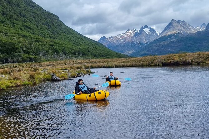 Packrafting experience along the Olivia River - From an Ushuaia trail to Mariposa Lagoon